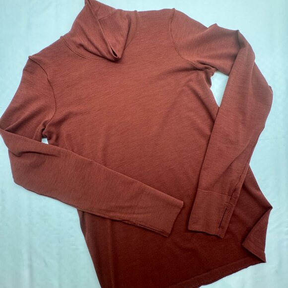 Foresthill Ascent Seamless Turtleneck in Dried Cinnamon - Picture 3 of 7